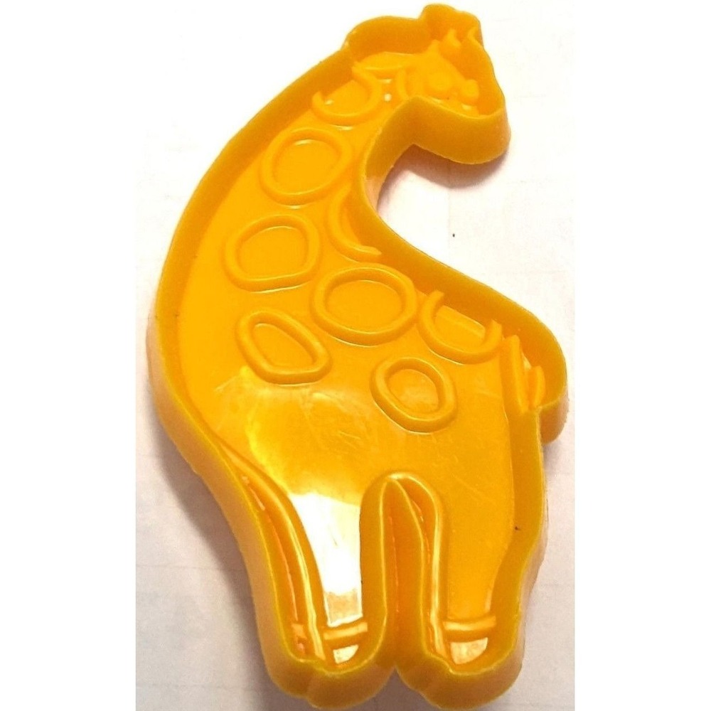 Vintage Hutzler Cookie Cutter 3.5 in Yellow Giraffe Noahs Ark USA Safari Animal